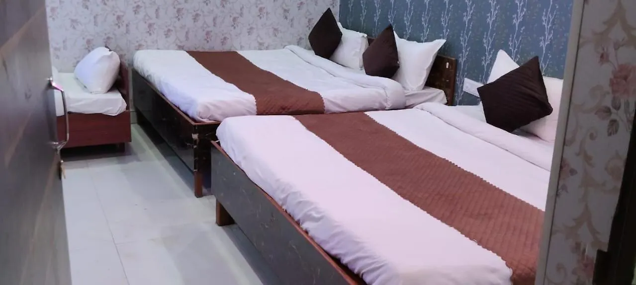 ***  Hotel Mahaveer International Varanasi India